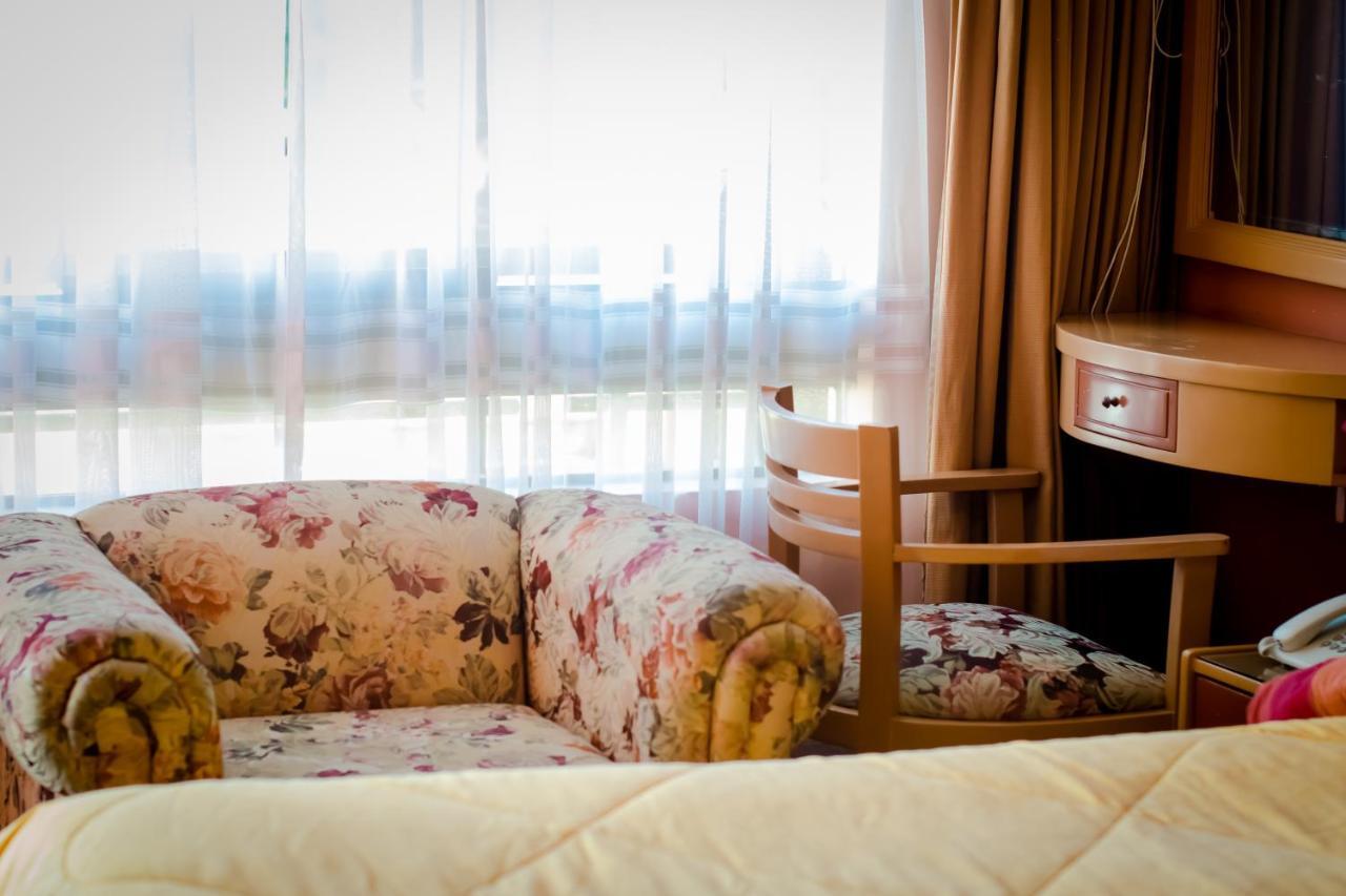 Grand Hotel Betsy Lima Buitenkant foto